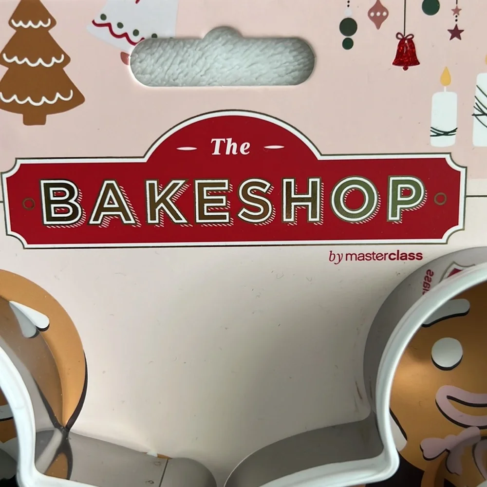 Masterclass Bakeshop set of  gingerbread man:woman cookie cutters NWT
